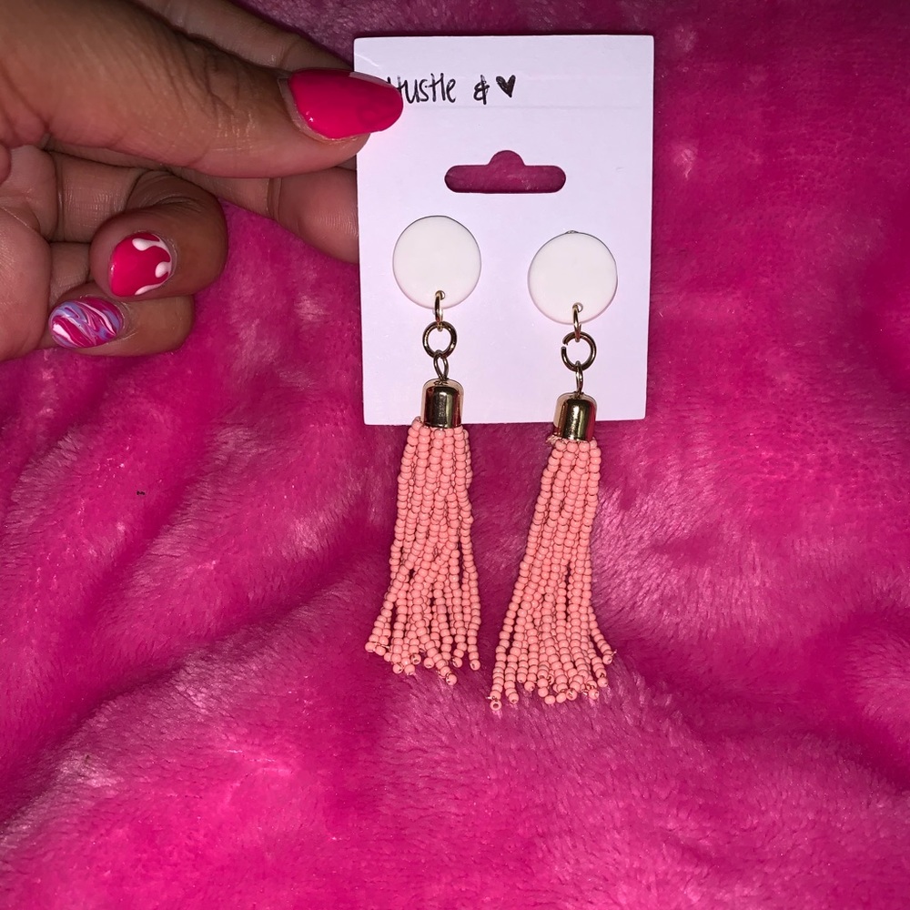 Hand made 
Hustle & HEART 
🚨